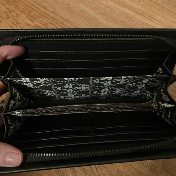 Black skull wallet - Picture 3 of 3